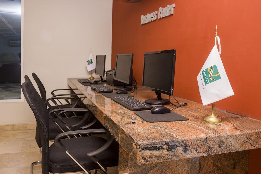 Quality Inn Mazatlán Esterno foto