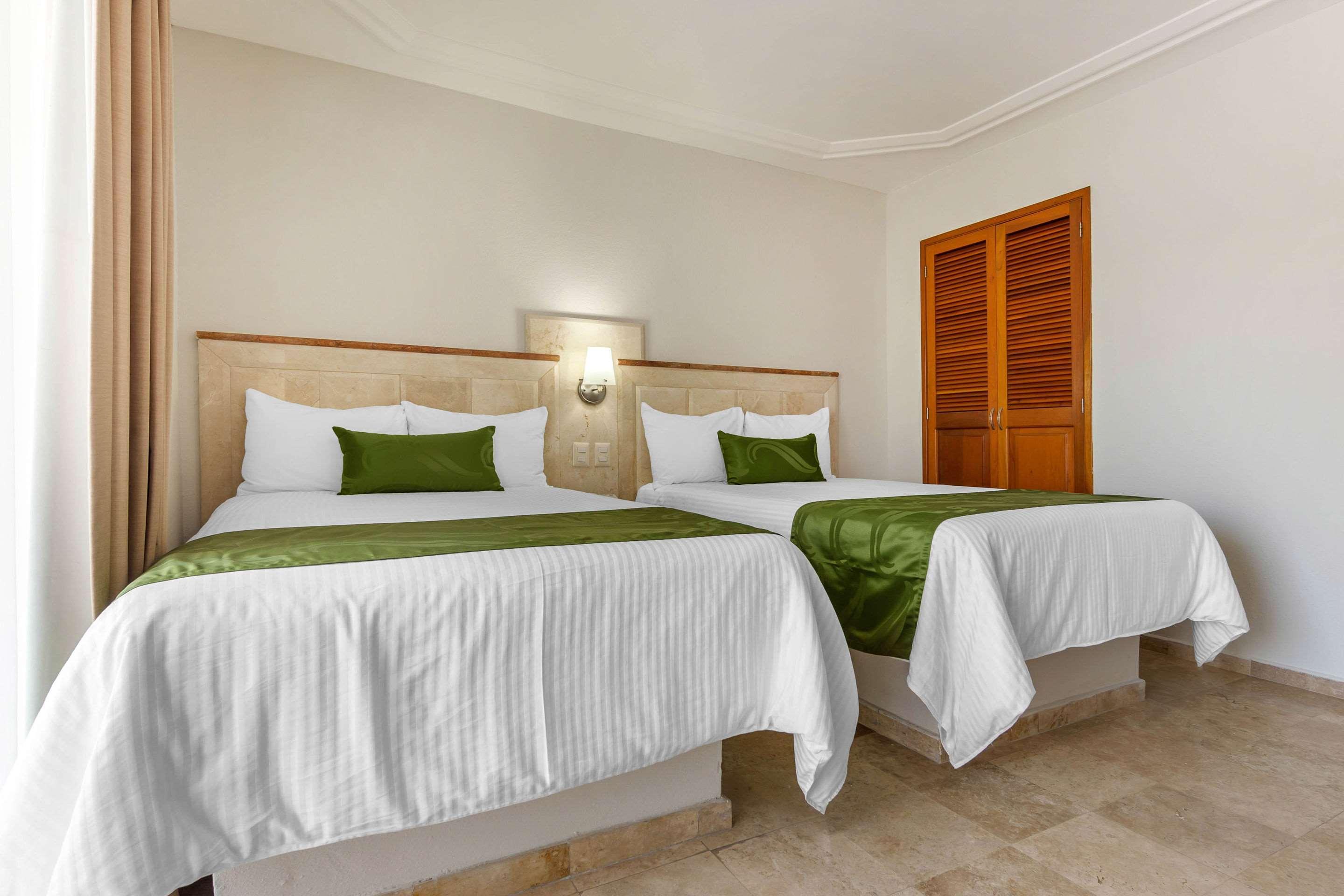 Quality Inn Mazatlán Esterno foto