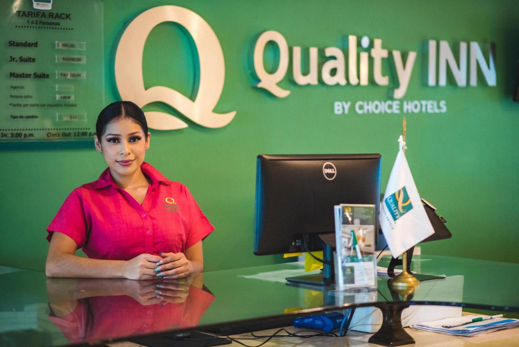 Quality Inn Mazatlán Esterno foto