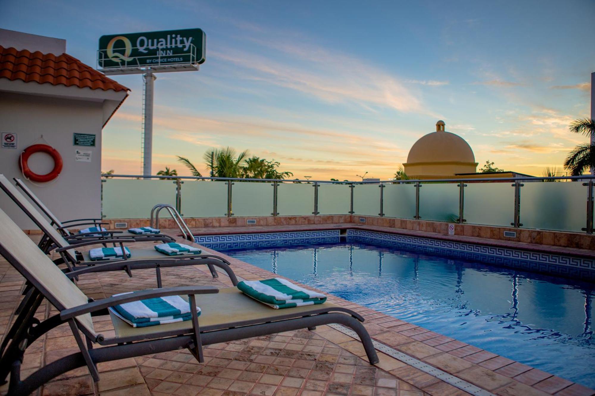 Quality Inn Mazatlán Esterno foto