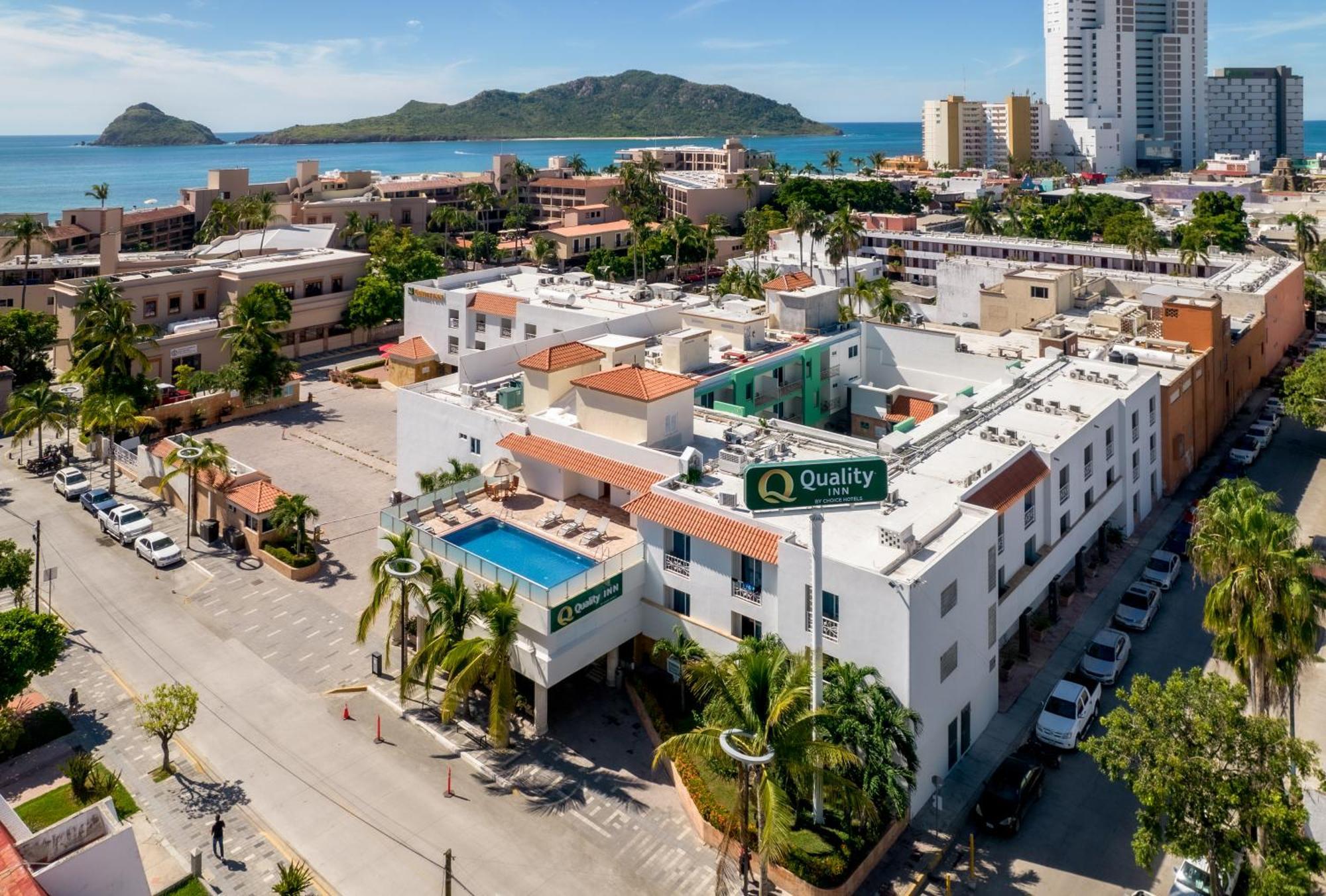 Quality Inn Mazatlán Esterno foto