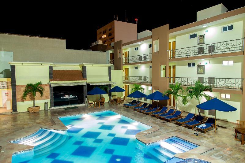 Quality Inn Mazatlán Esterno foto